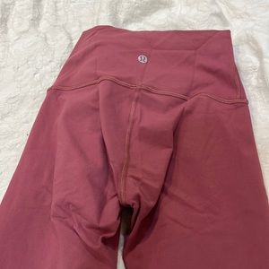 Taupe color wunder under lulu lemon leggings.